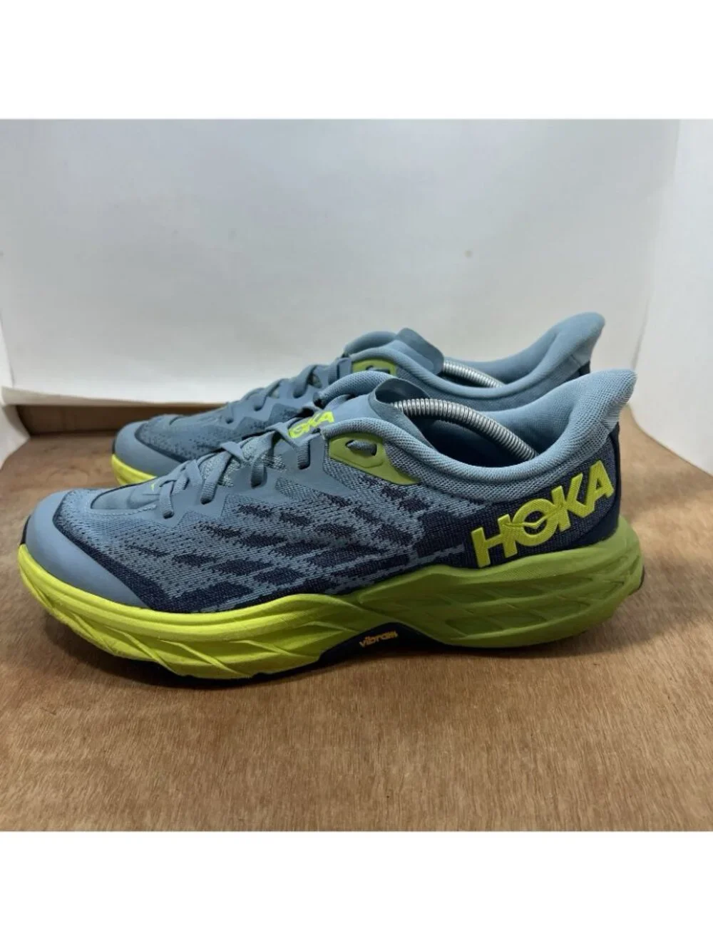 Hoka One One Speedgoat 5 Men Size 12 Grey Green Blue Running Shoes
